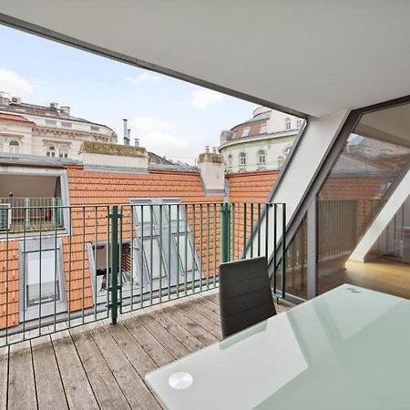 Florian'S Apartments In Mariahilf Виена Екстериор снимка