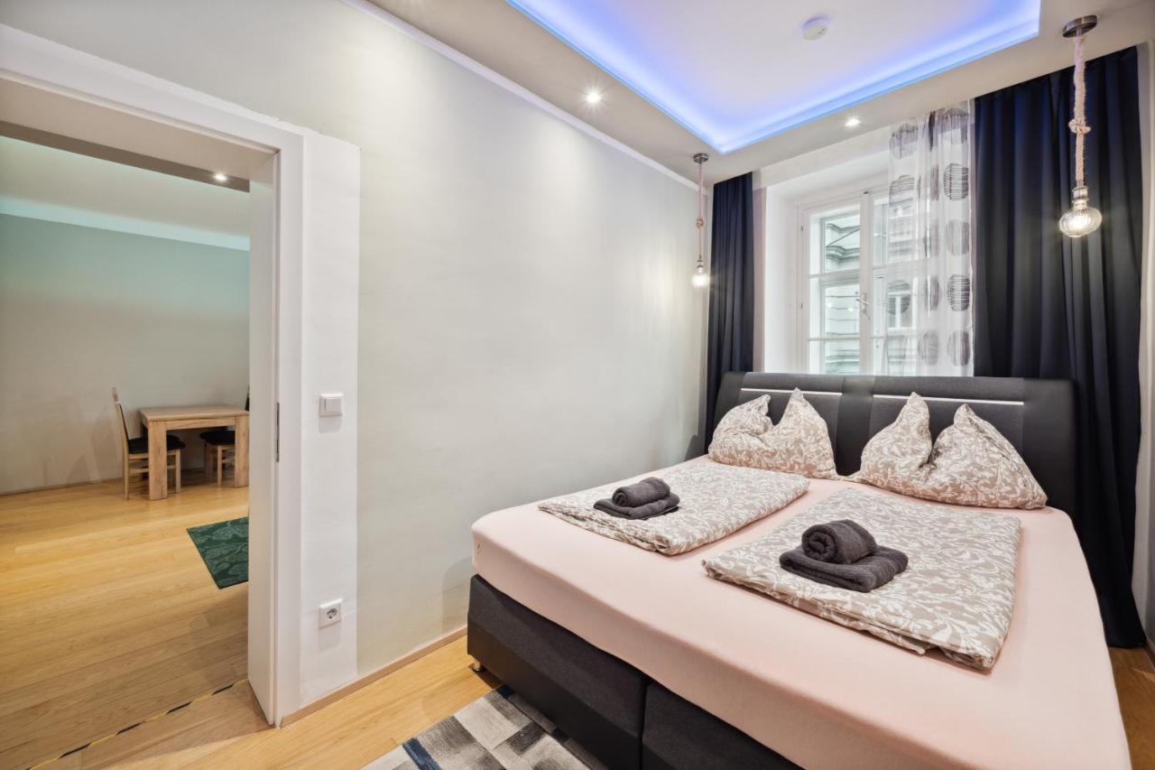 Florian'S Apartments In Mariahilf Виена Екстериор снимка